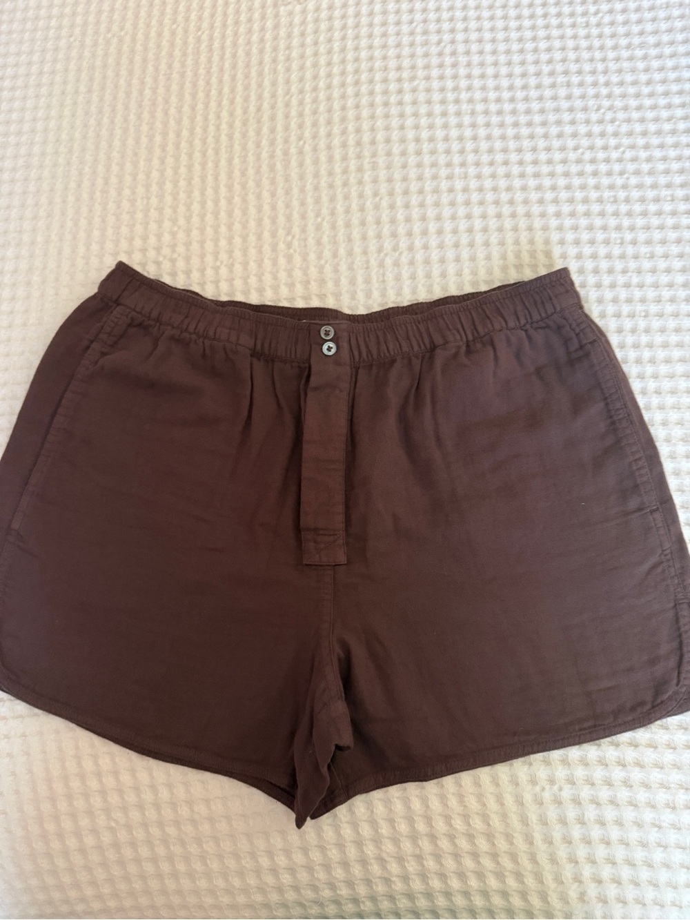 Rowan Women’s size Large shorts. New, never worn.